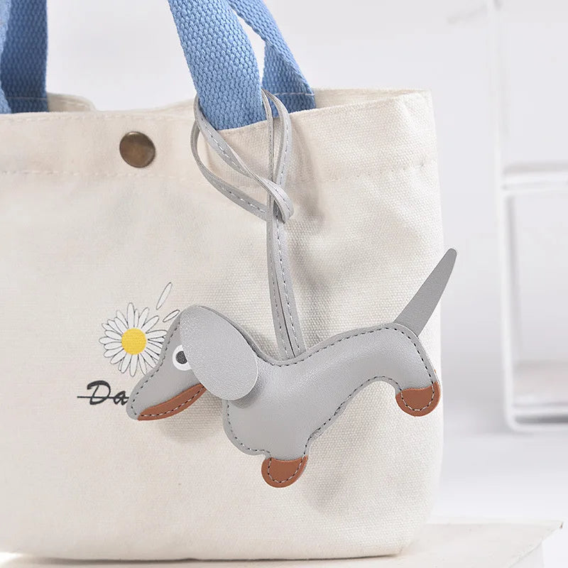 Fashion Car Dachshund Dog Keychain PU Leather Dog Keychains For Women Bag Pendant Jewelry Trinket Key Ring Key Holder Gift
