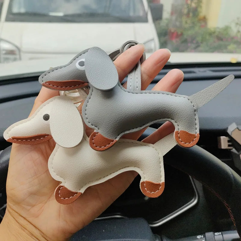Fashion Car Dachshund Dog Keychain PU Leather Dog Keychains For Women Bag Pendant Jewelry Trinket Key Ring Key Holder Gift
